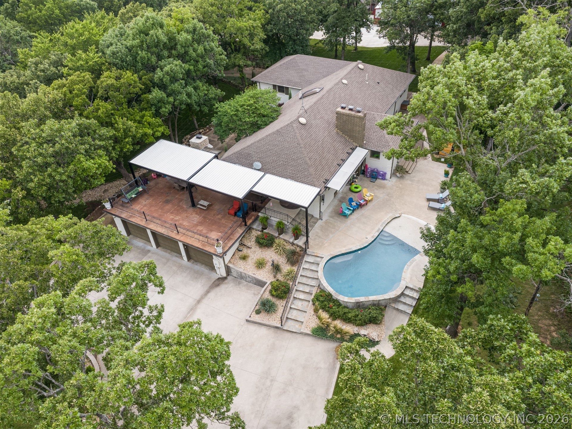 11541 S 4120 Road Property Photo 3