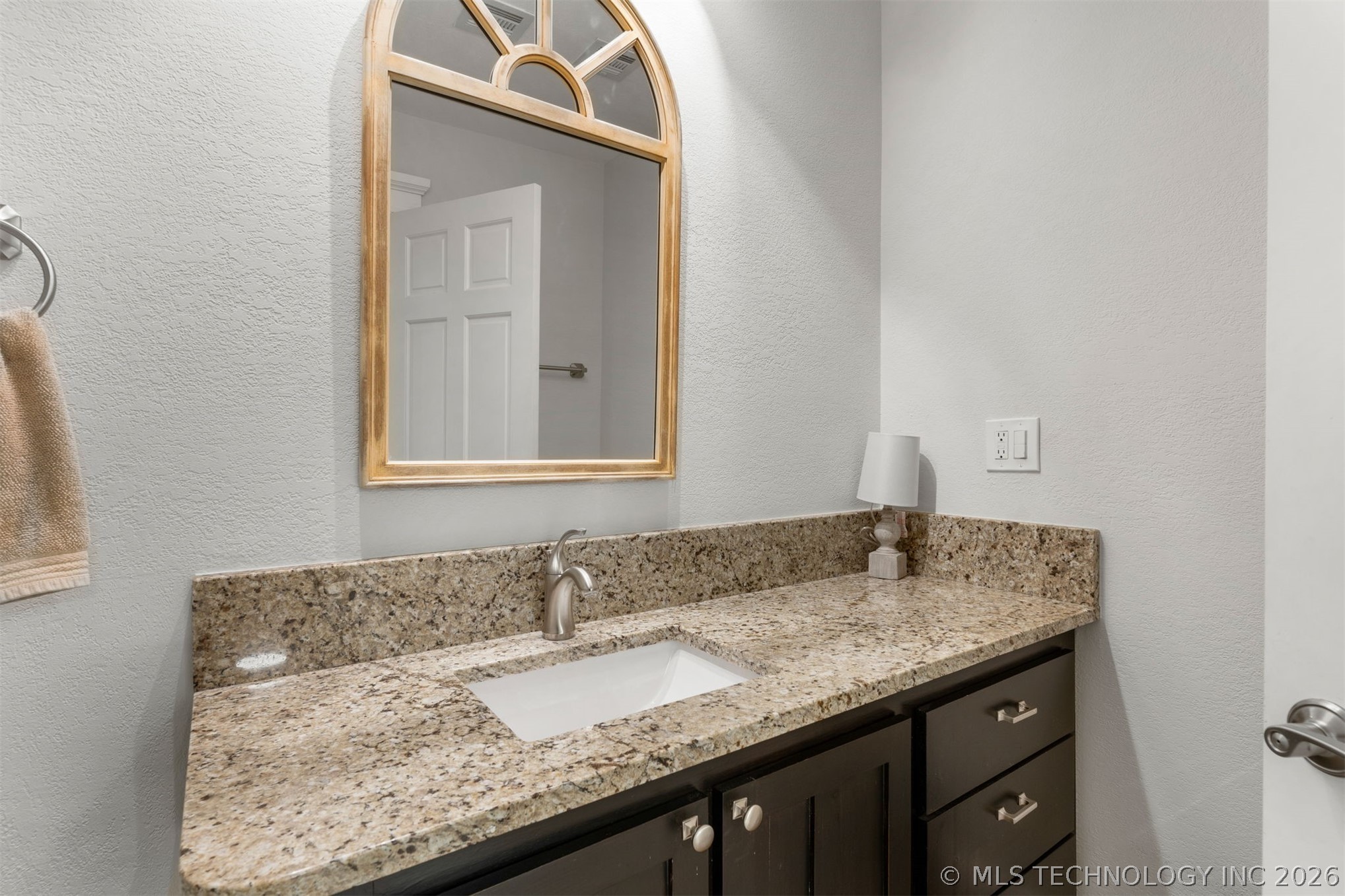 11541 S 4120 Road Property Photo 30