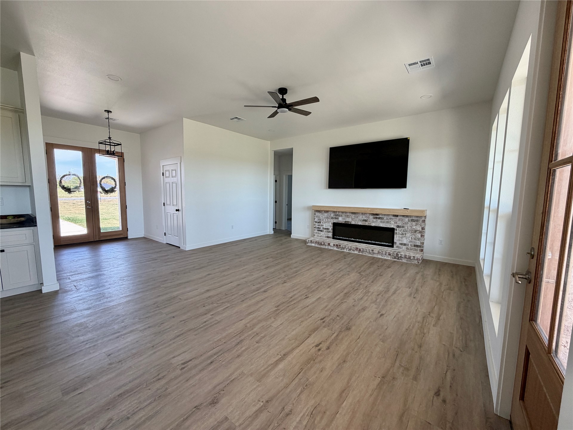 5582 S Julian Boulevard Property Photo 6