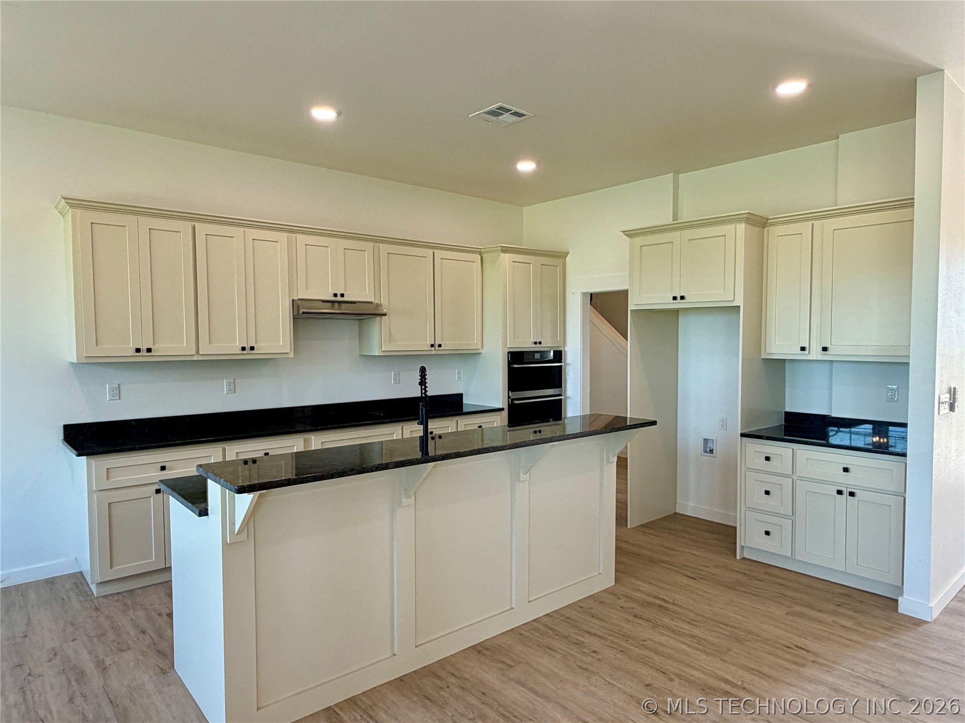 5582 S Julian Boulevard Property Photo 15