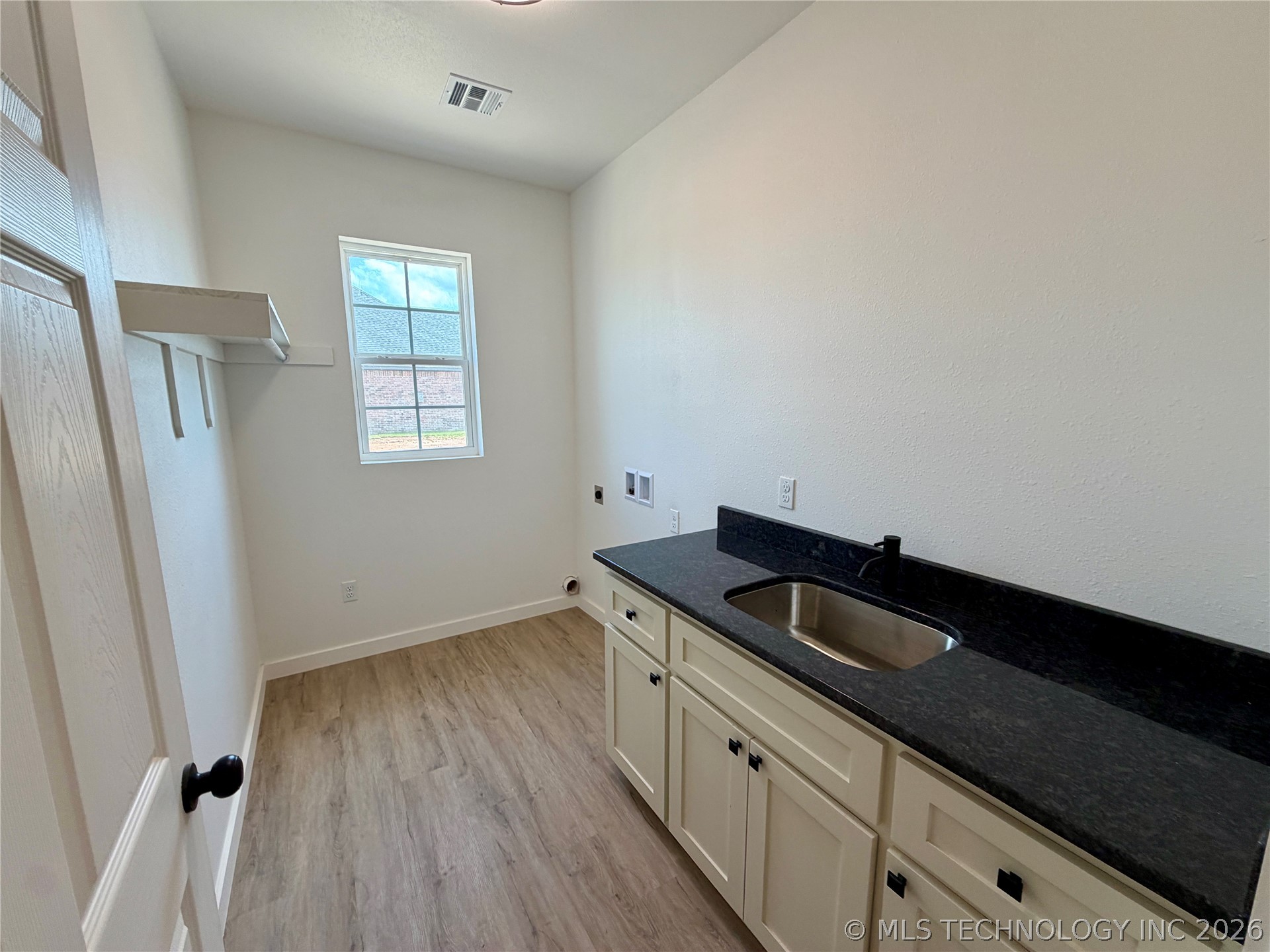 5582 S Julian Boulevard Property Photo 27