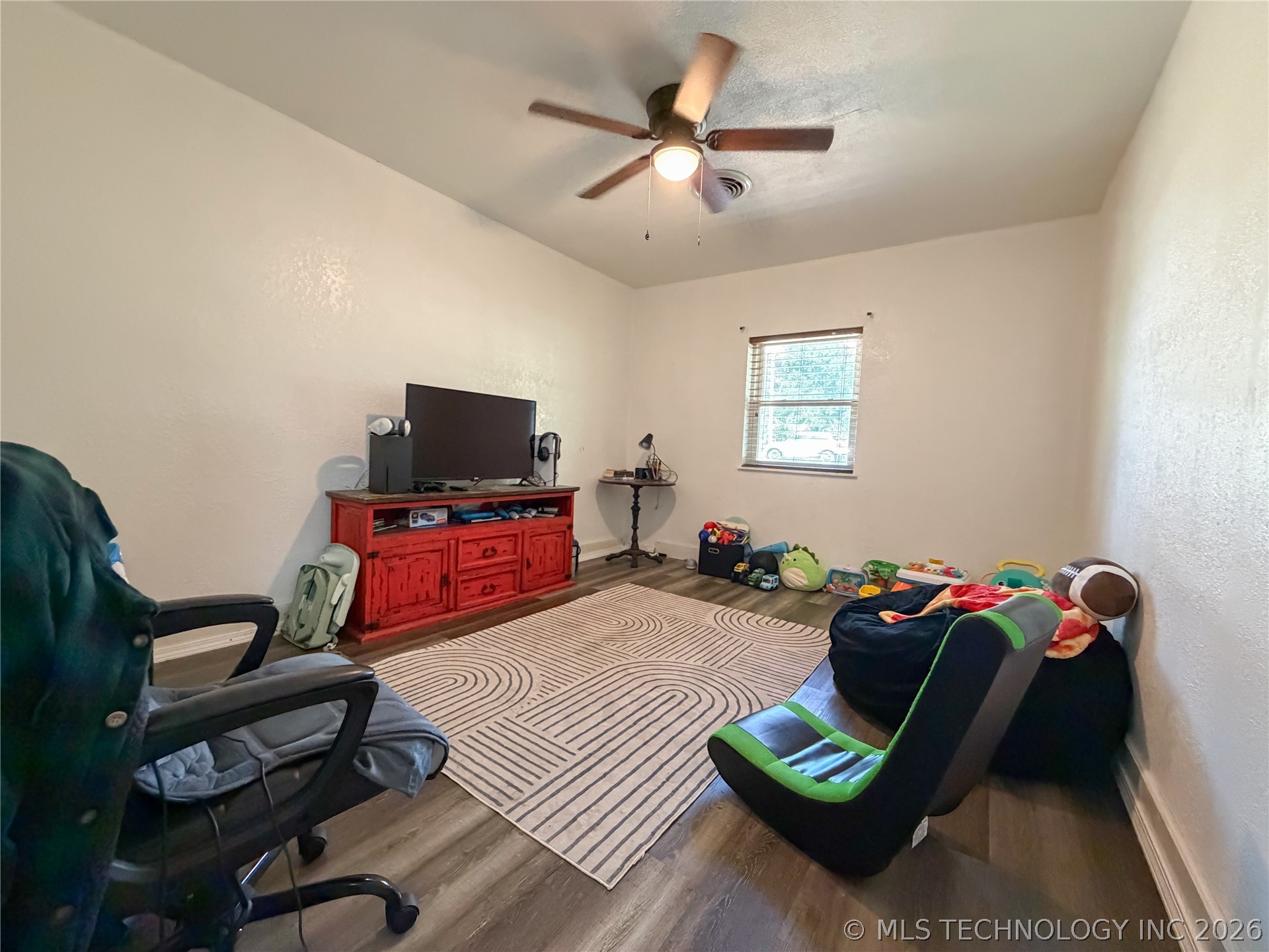 106 Risner Street Property Photo 8