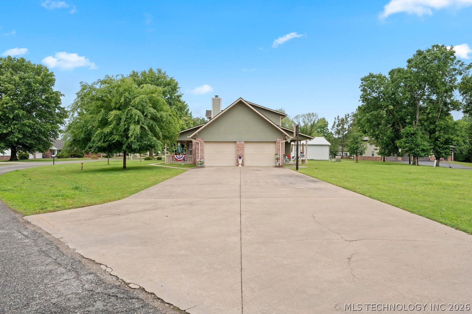 1035 Hillside Road Property Photo 4