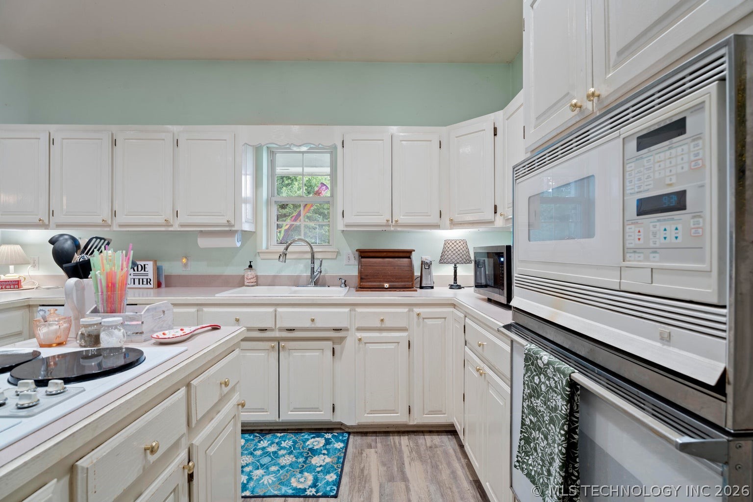 1035 Hillside Road Property Photo 16