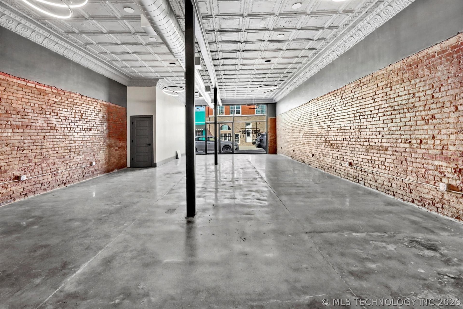 216 E Rogers Boulevard A & B Property Photo 3