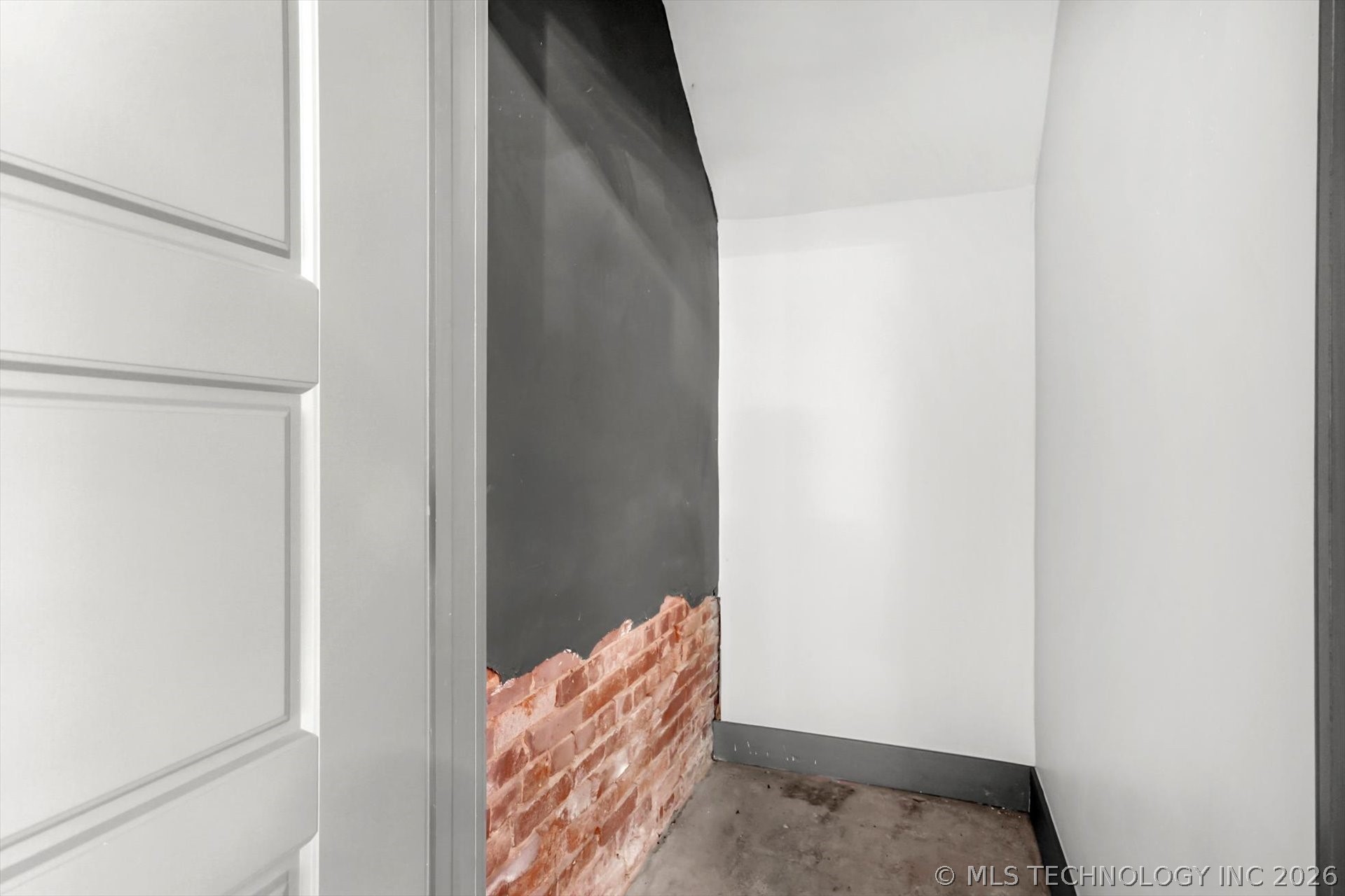 216 E Rogers Boulevard A & B Property Photo 6
