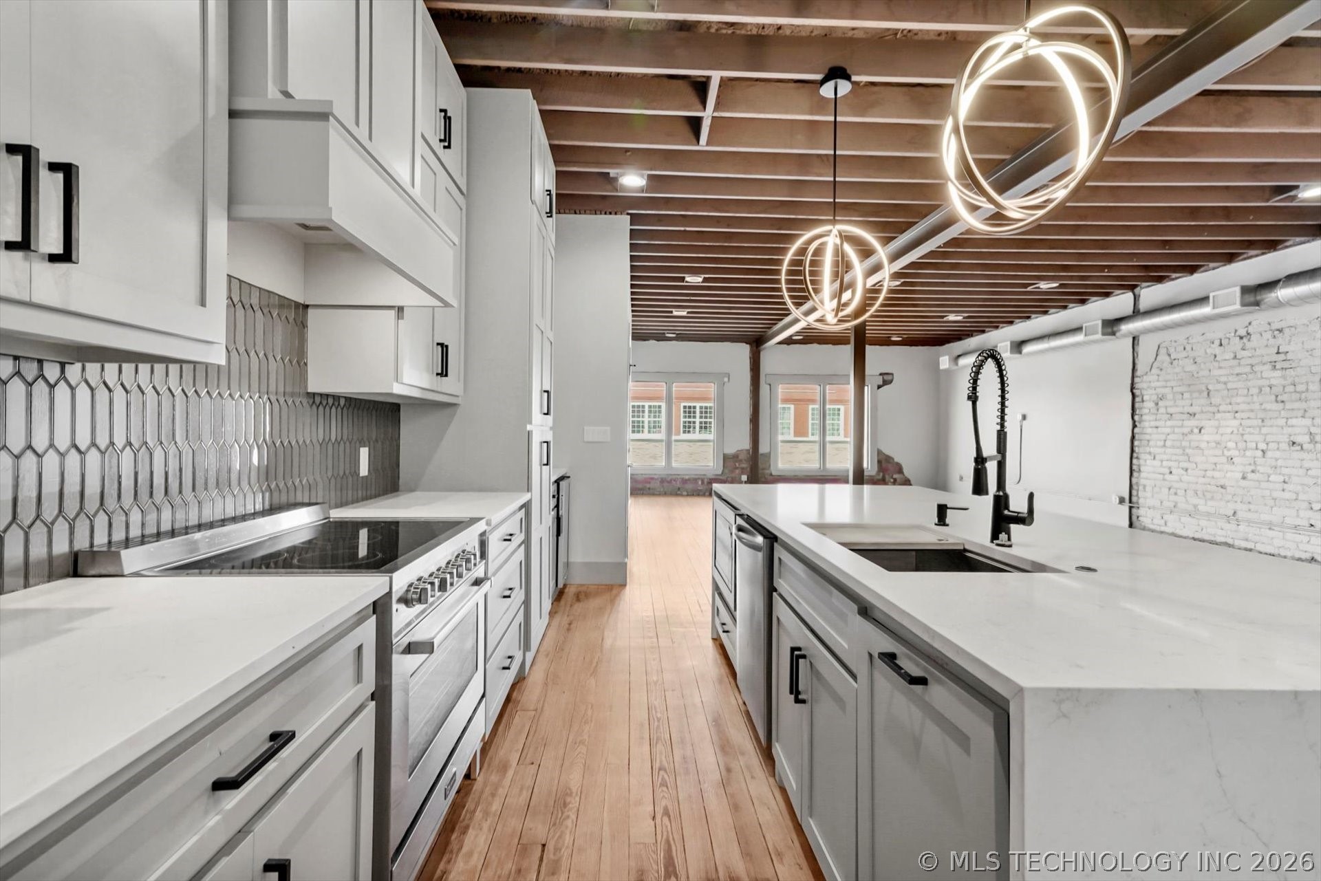 216 E Rogers Boulevard A & B Property Photo 14