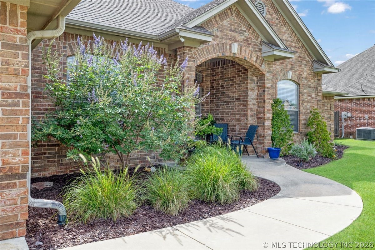 1114 Beretta Property Photo 4