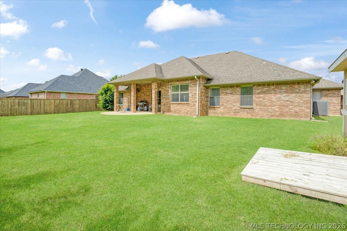 1114 Beretta Property Photo 32