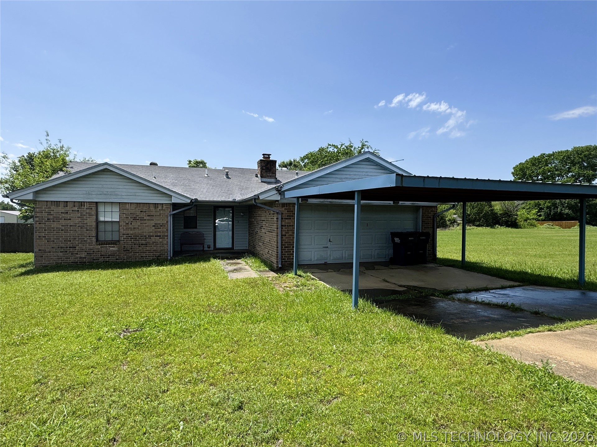 2007 Mary Avenue Property Photo 1