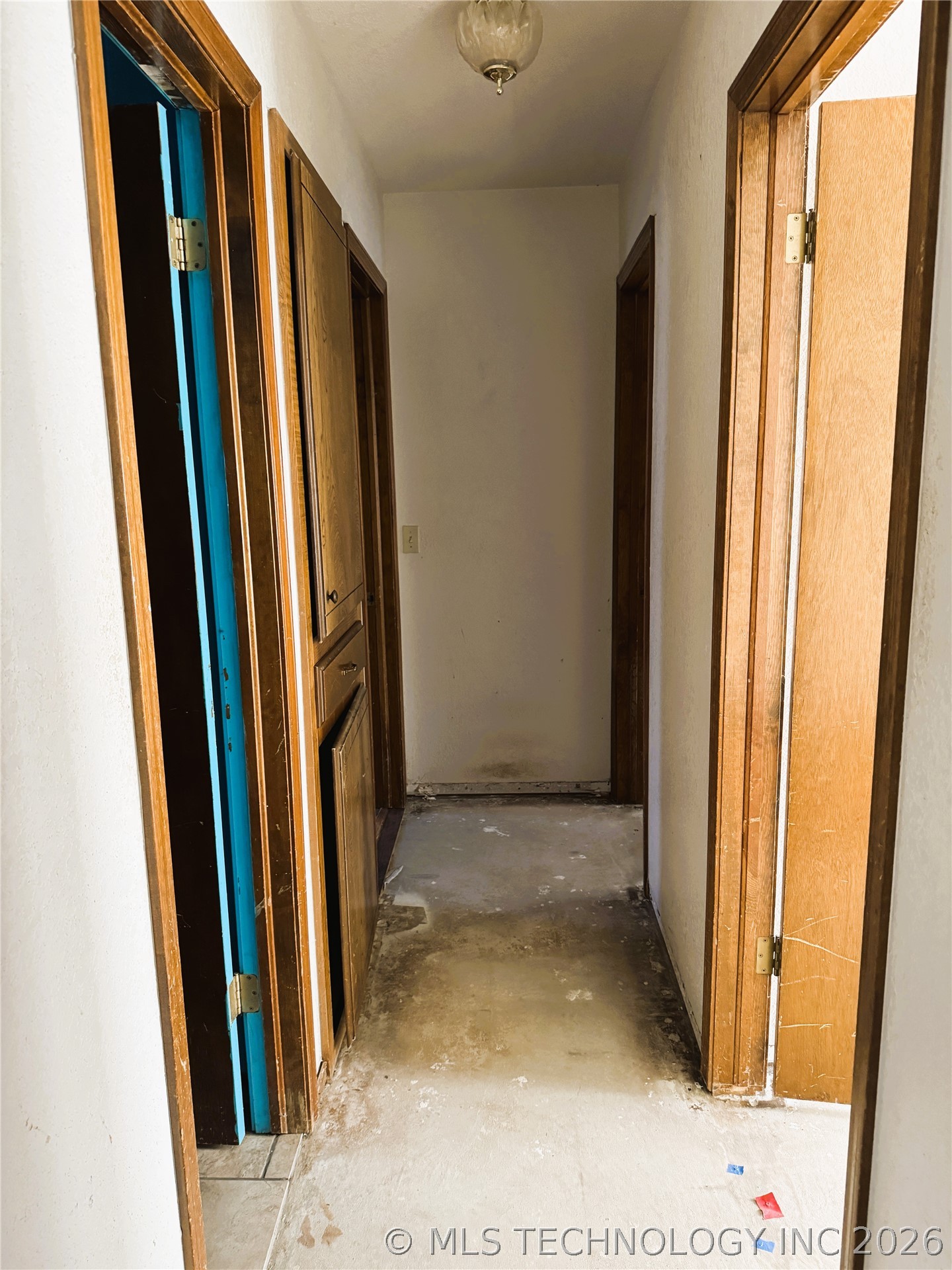 2007 Mary Avenue Property Photo 11