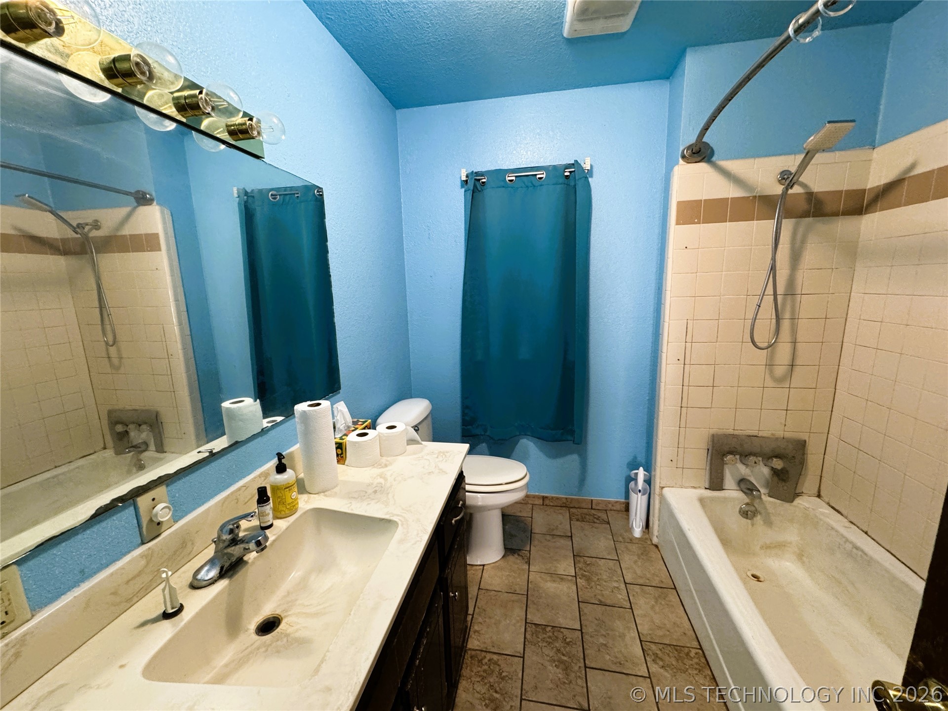 2007 Mary Avenue Property Photo 20