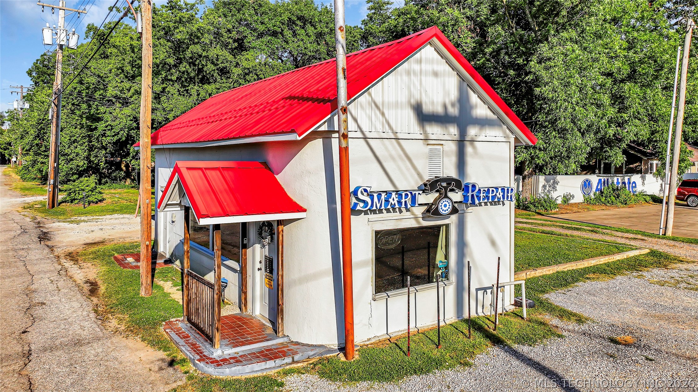 116 S Commerce Property Photo 11