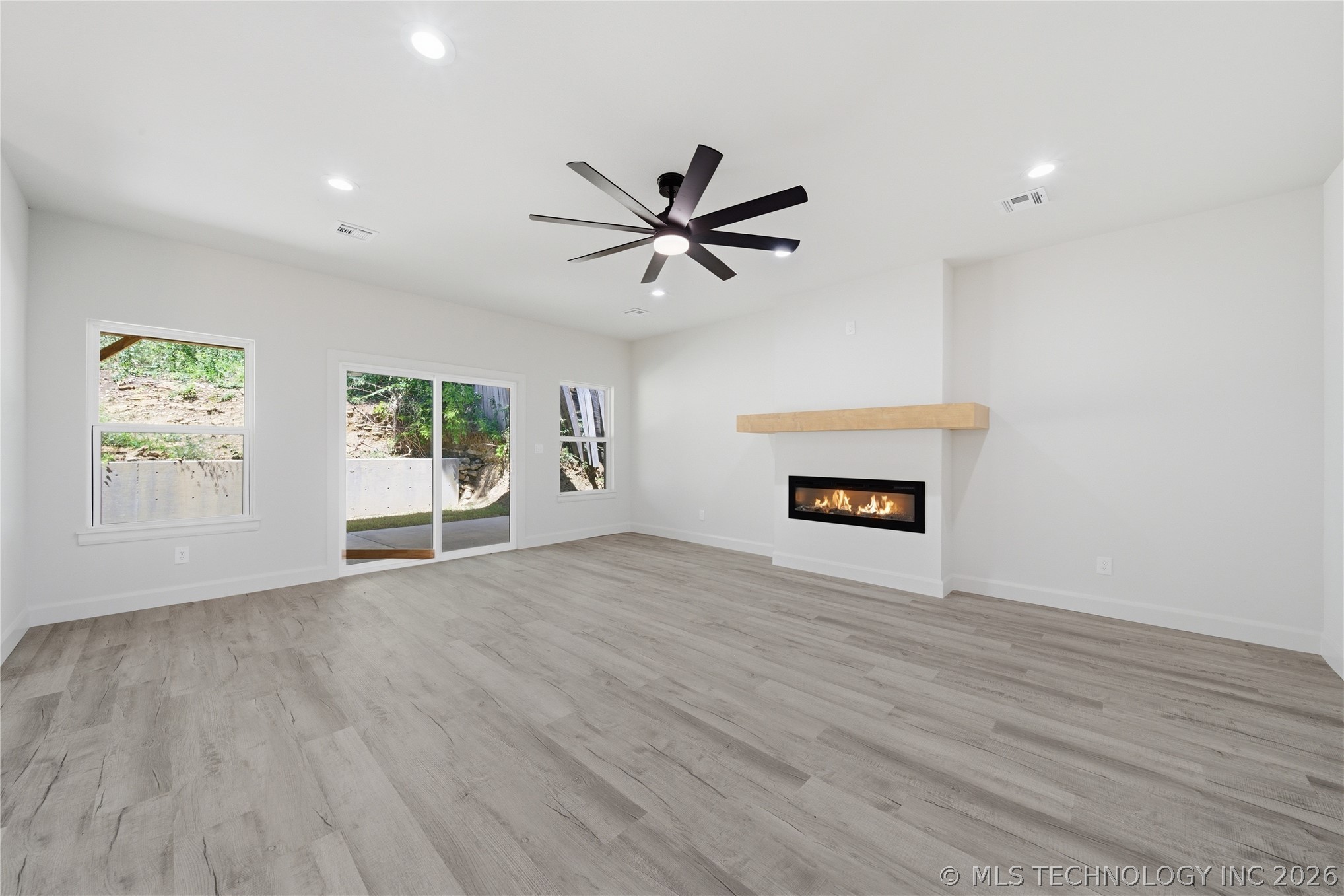 13835 E 27th Place E Property Photo 10