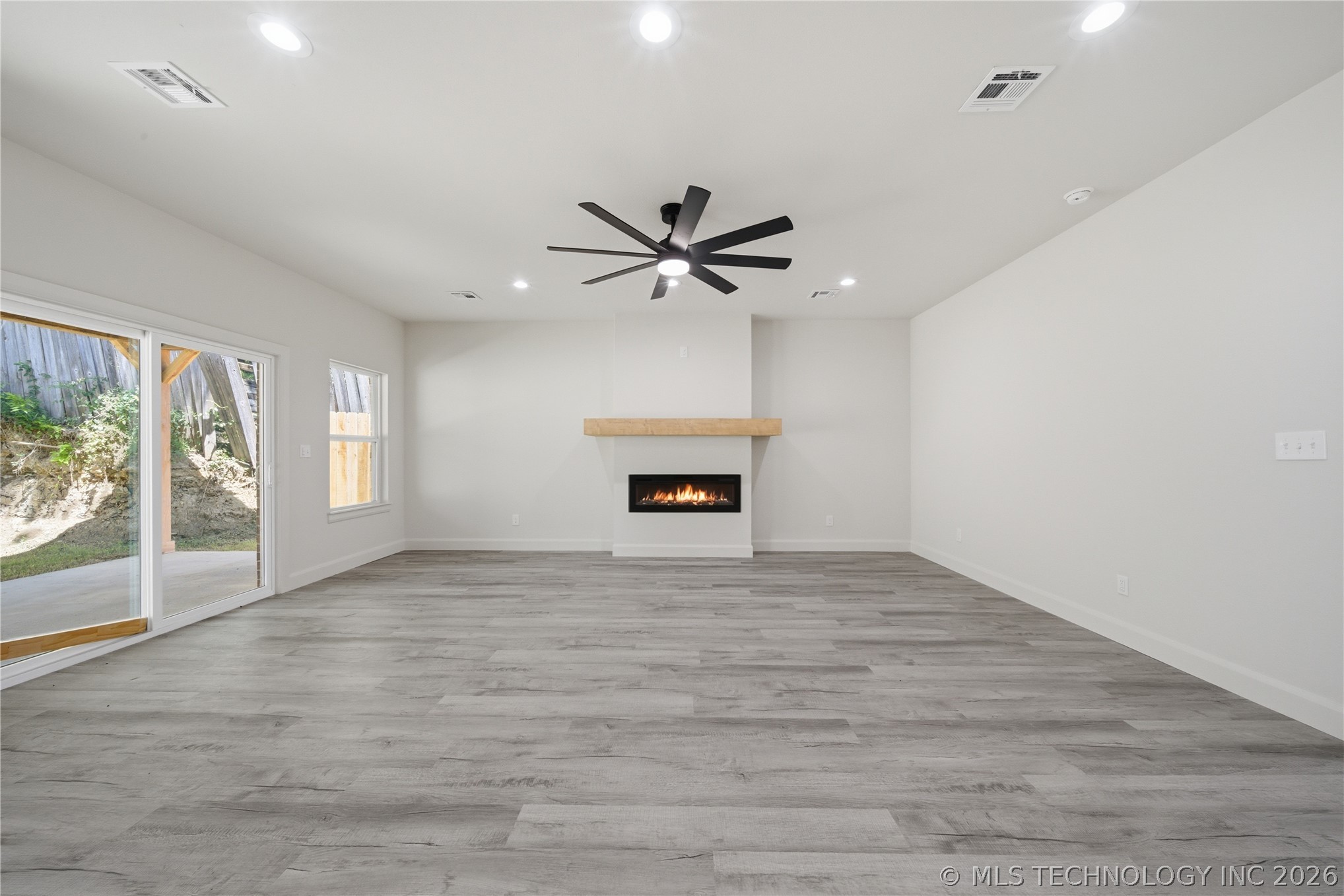 13835 E 27th Place E Property Photo 11