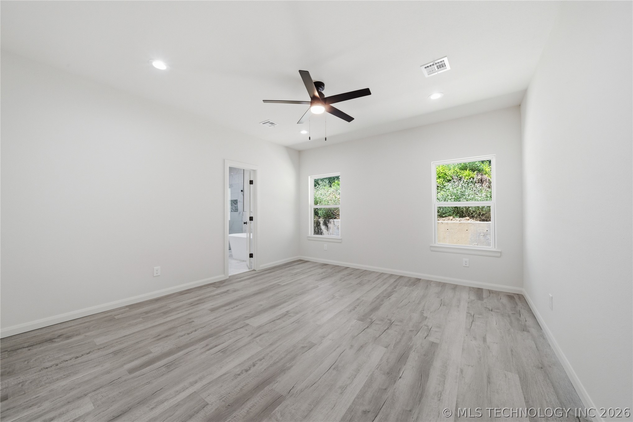 13835 E 27th Place E Property Photo 20