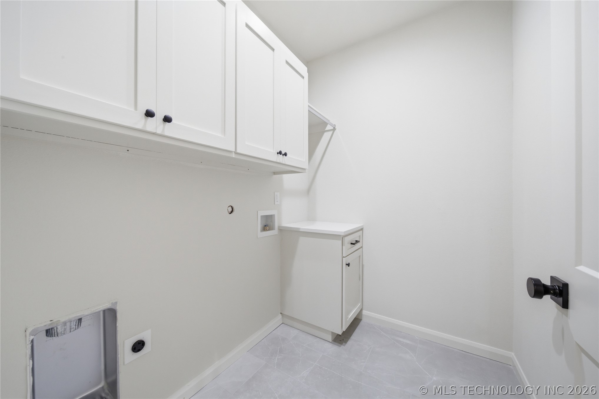 13835 E 27th Place E Property Photo 32
