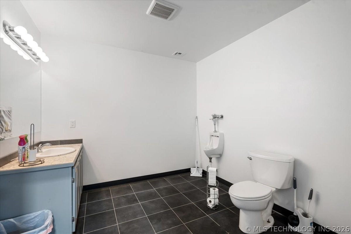 15499 E 590 Road Property Photo 36