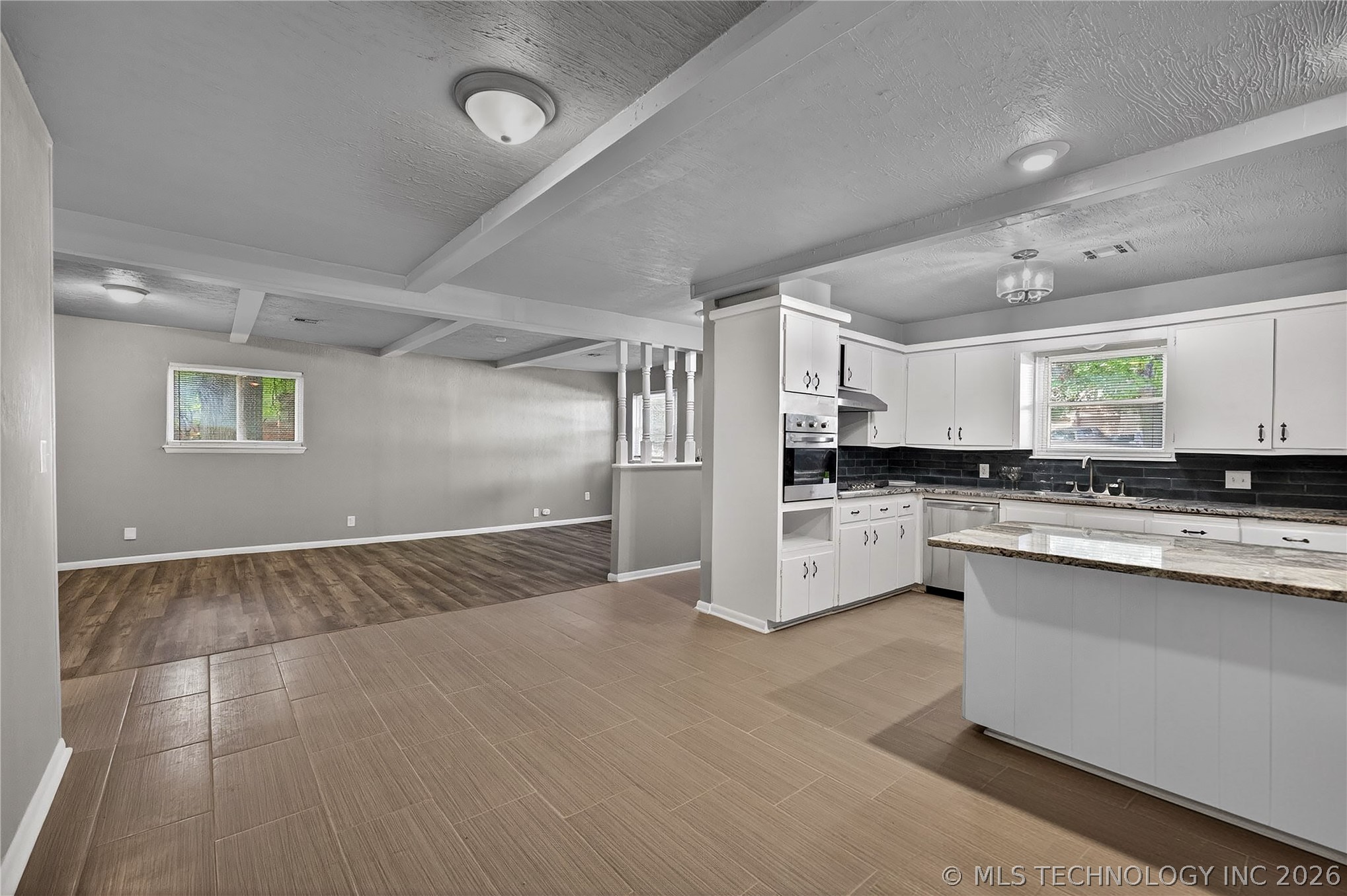 3517 S Irvington Place Property Photo 6