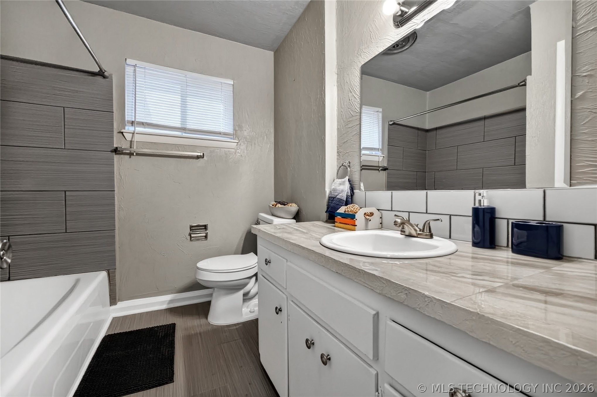 3517 S Irvington Place Property Photo 14