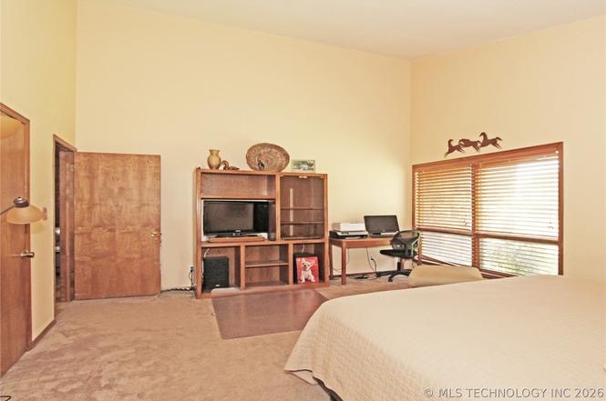 819 W Seminole Avenue Property Photo 44