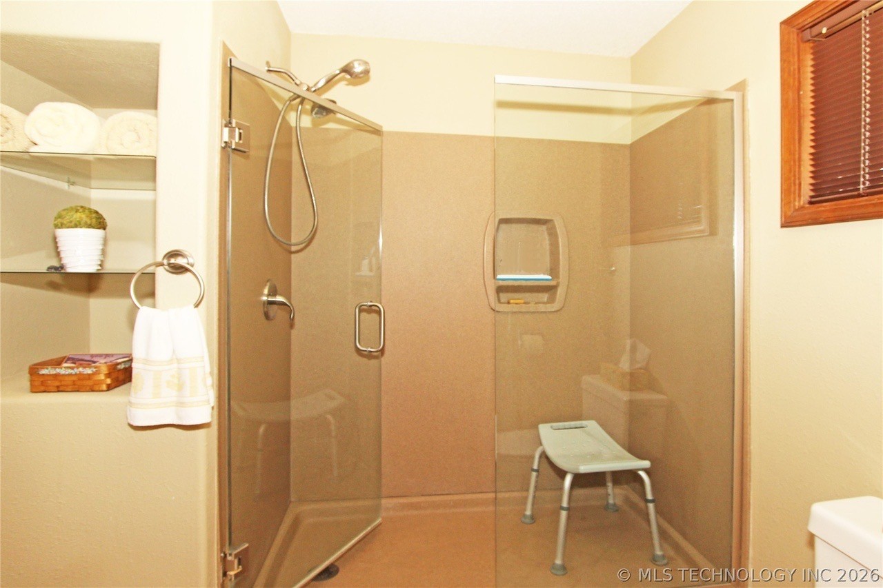 819 W Seminole Avenue Property Photo 46