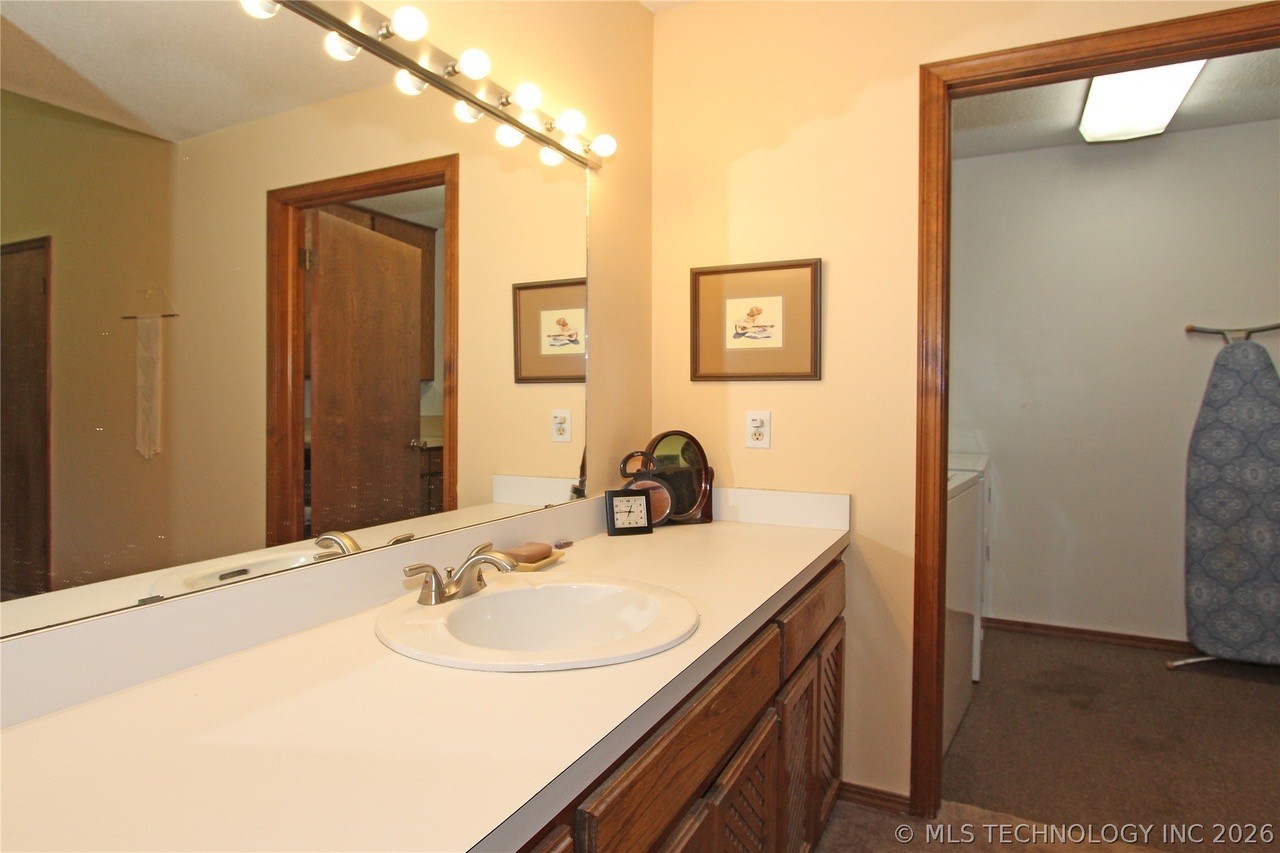 819 W Seminole Avenue Property Photo 48