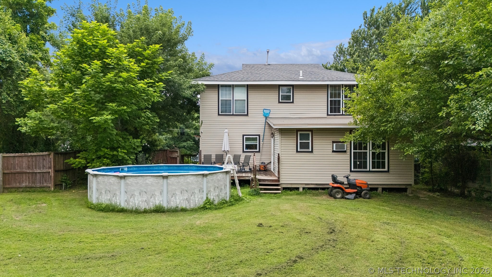 809 S Park Street Property Photo 49