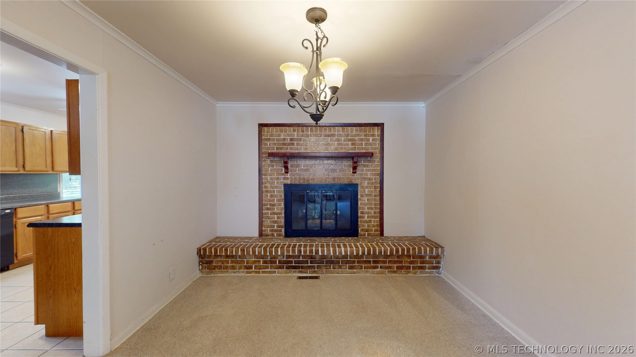 1535 E 54th Street Property Photo 6