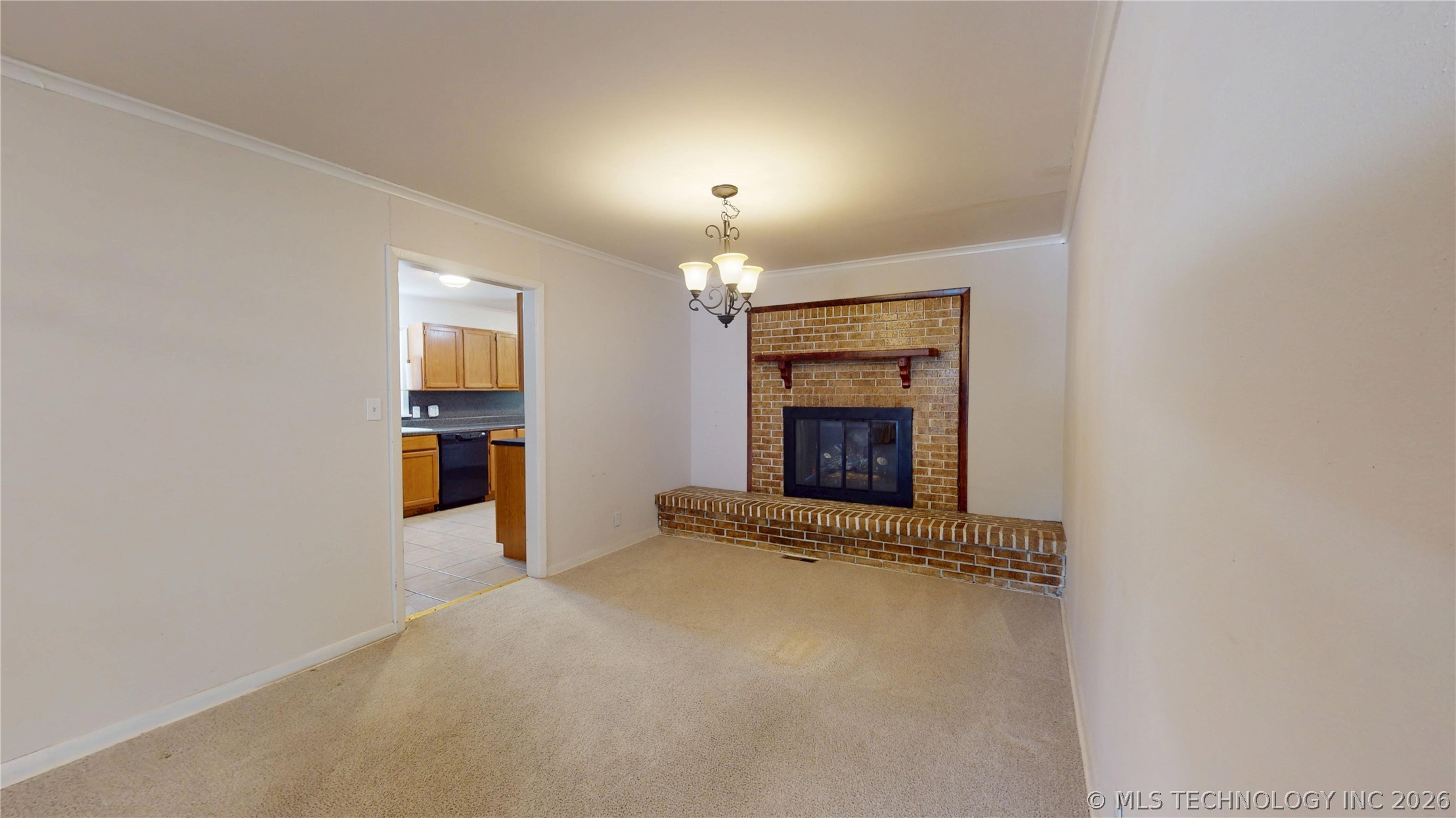 1535 E 54th Street Property Photo 8