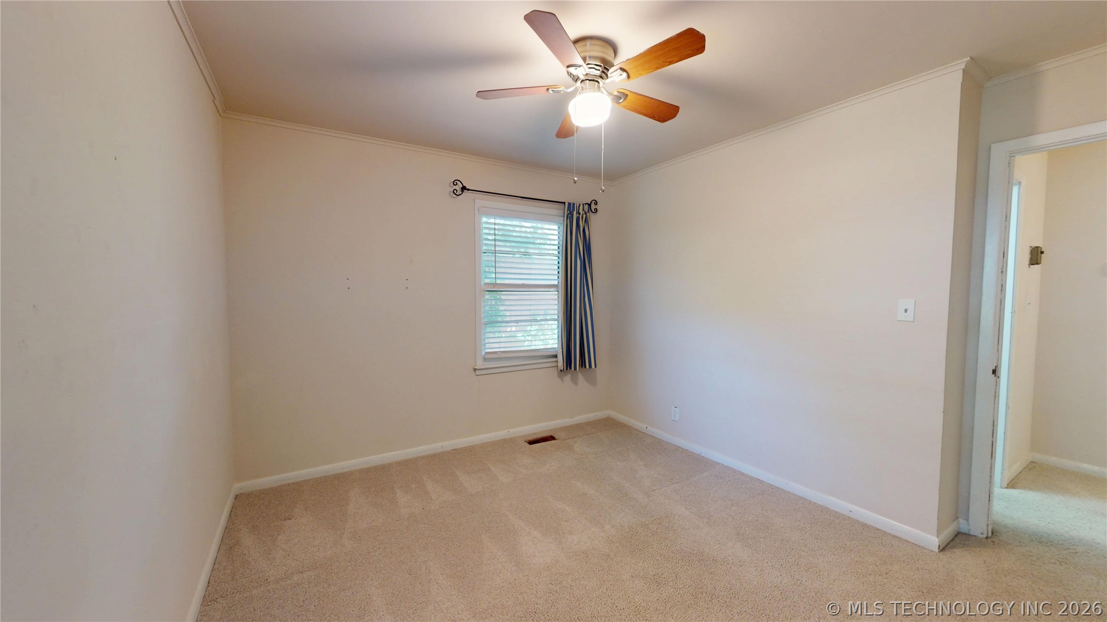 1535 E 54th Street Property Photo 20