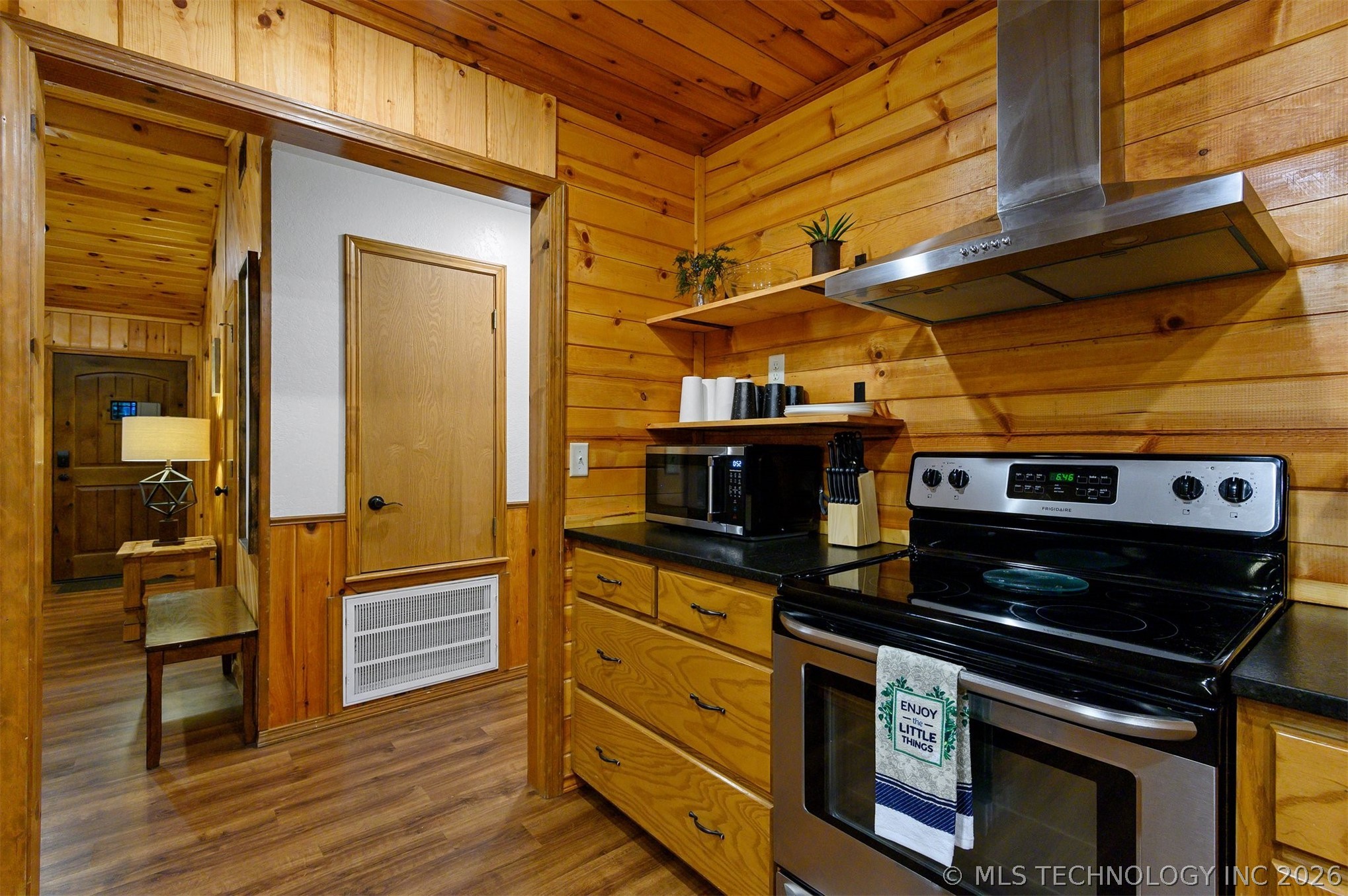 184 Cedar Creek Circle Property Photo 8