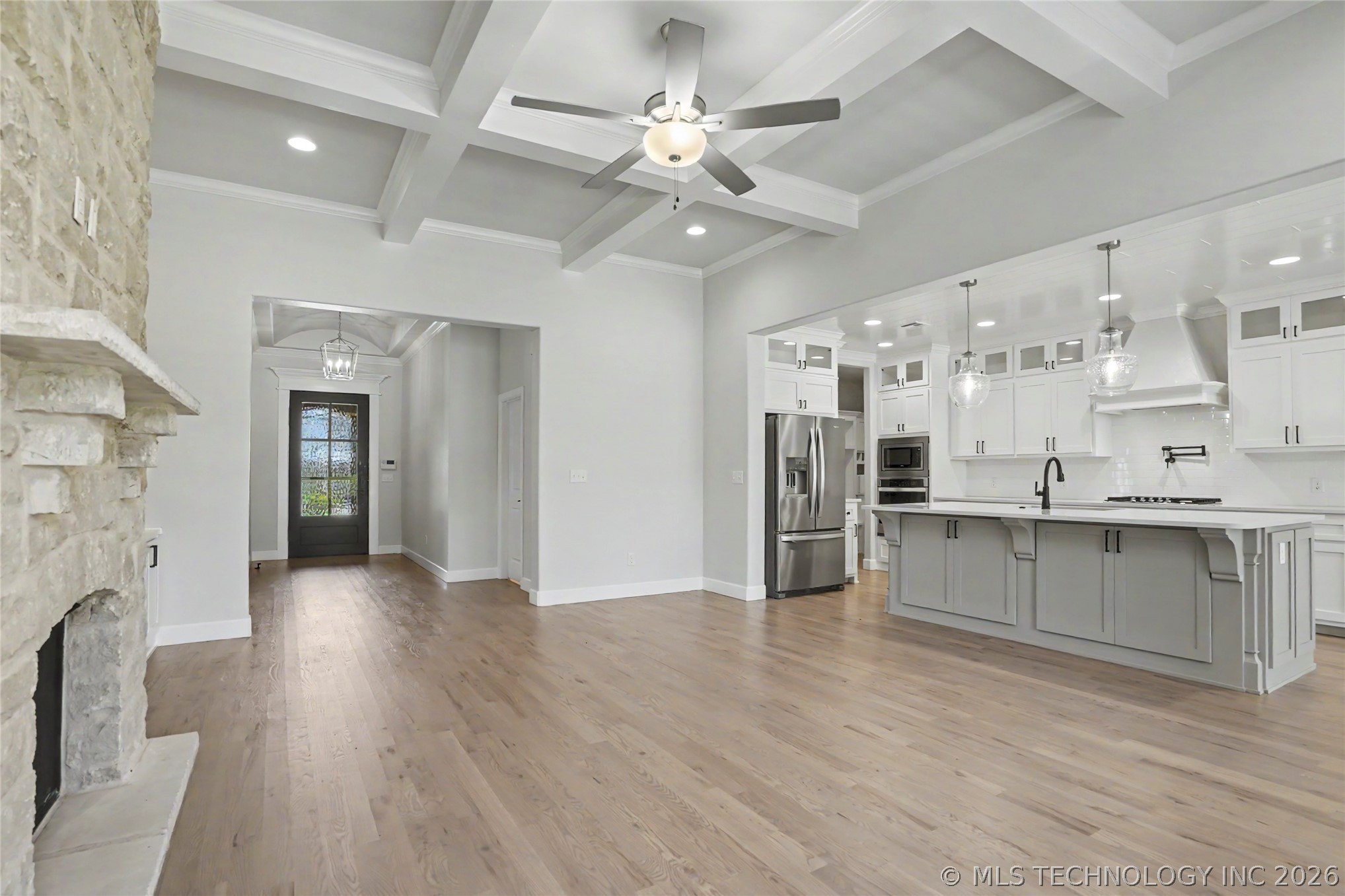 1612 E 114th Street Property Photo 7