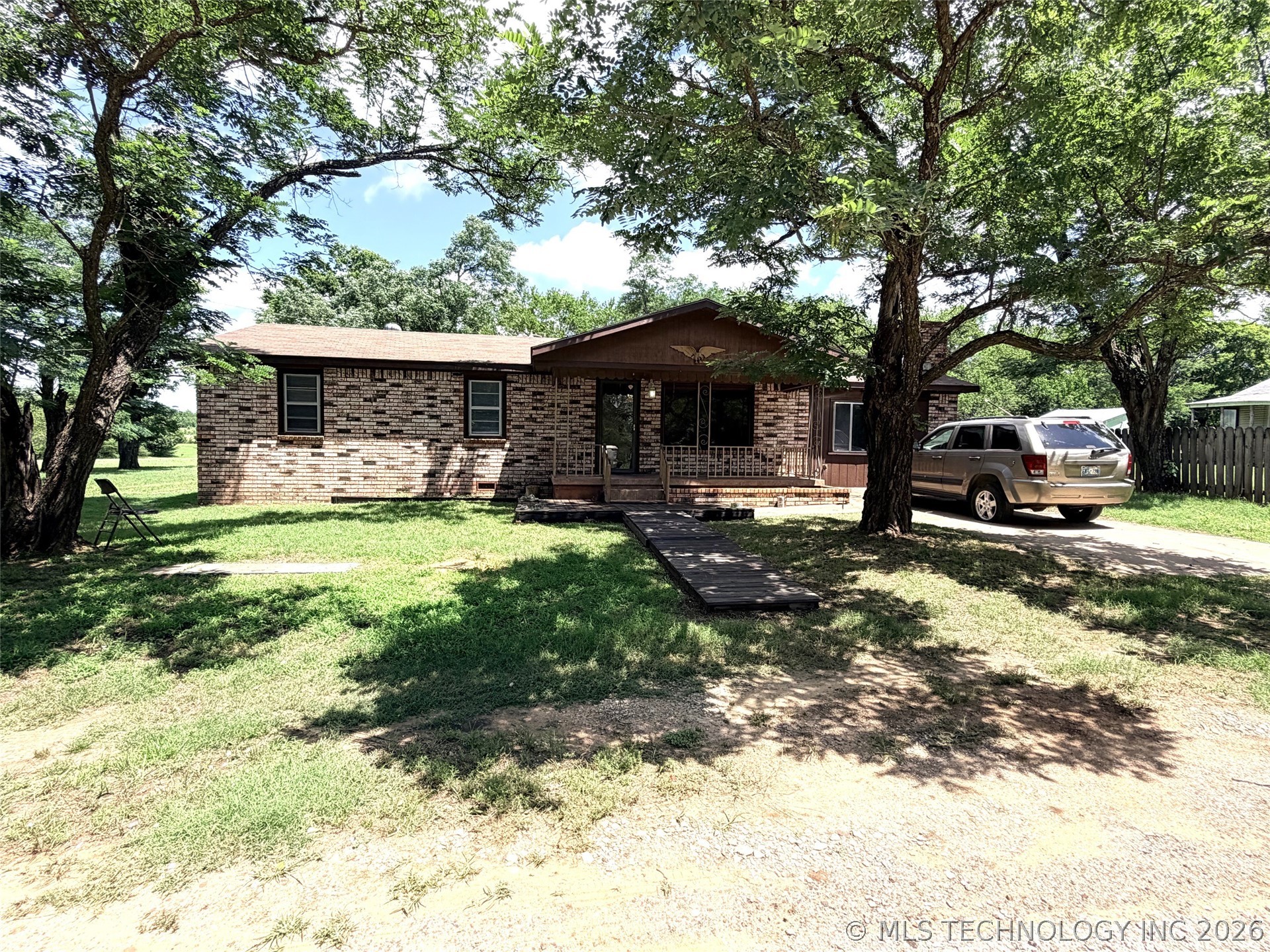 10305 Mesquite Road Property Photo 1