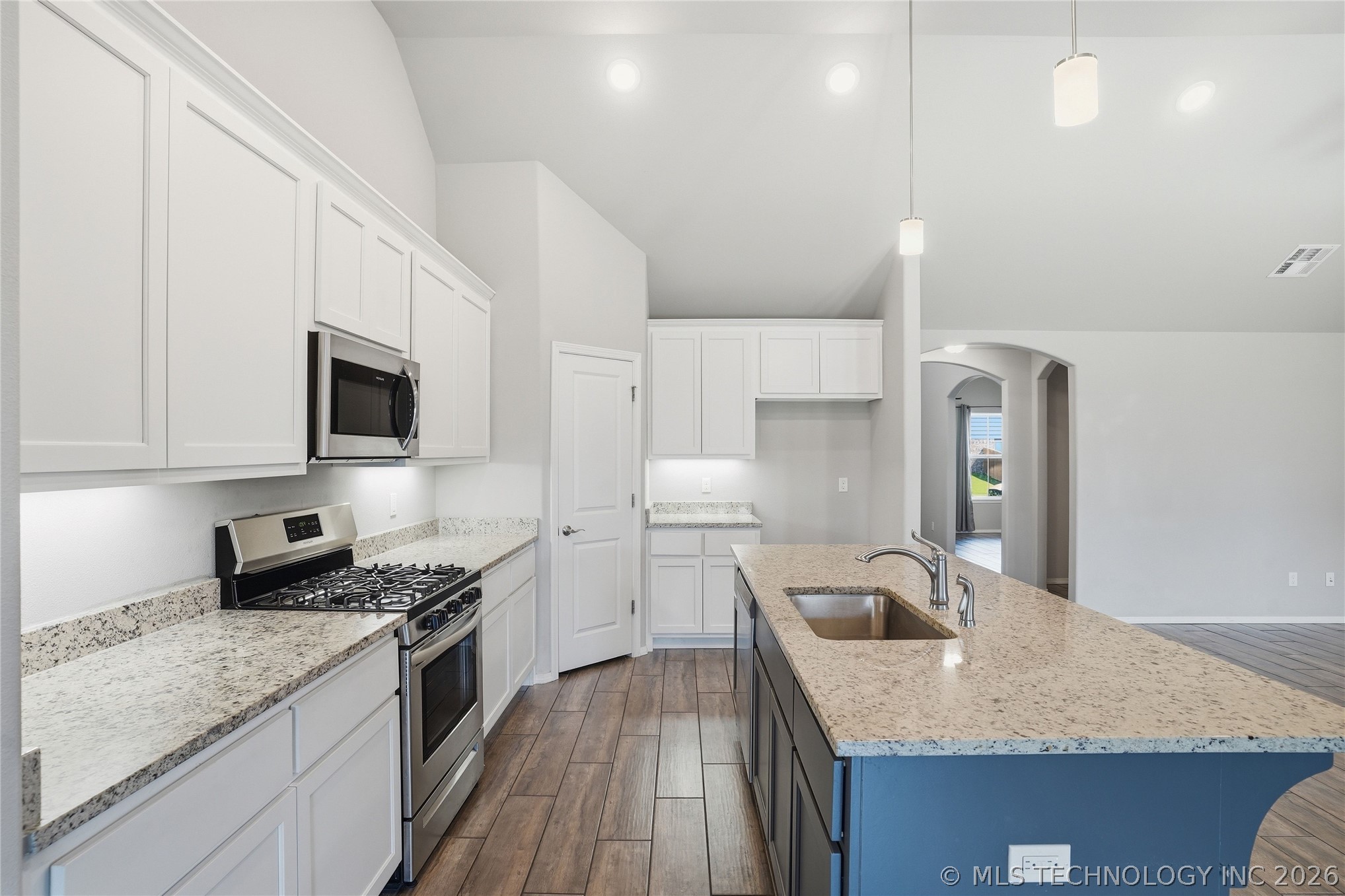 1423 E South Park Place Property Photo 12