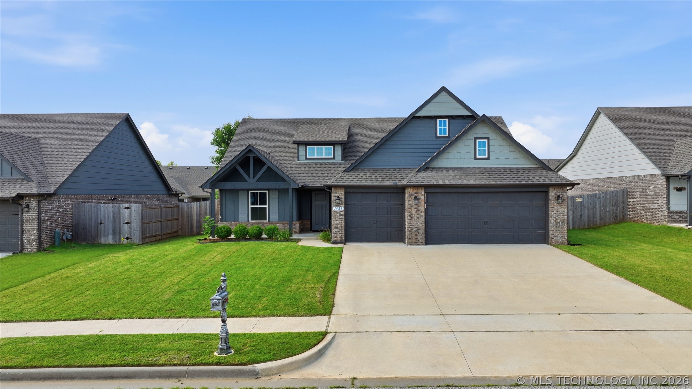 1423 E South Park Place Property Photo 41