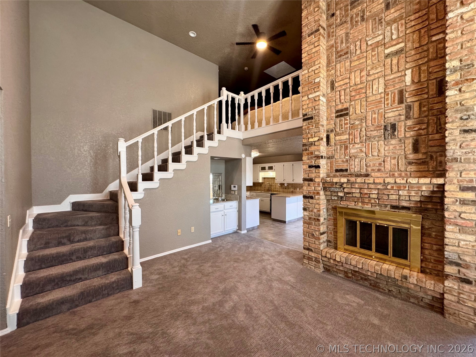 2607 Greenbriar Property Photo 9