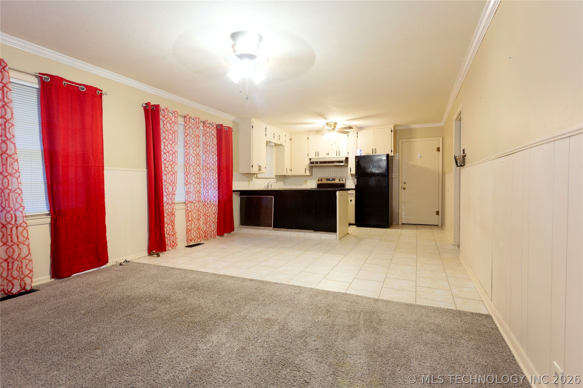 1604 E Osage Avenue Property Photo 8