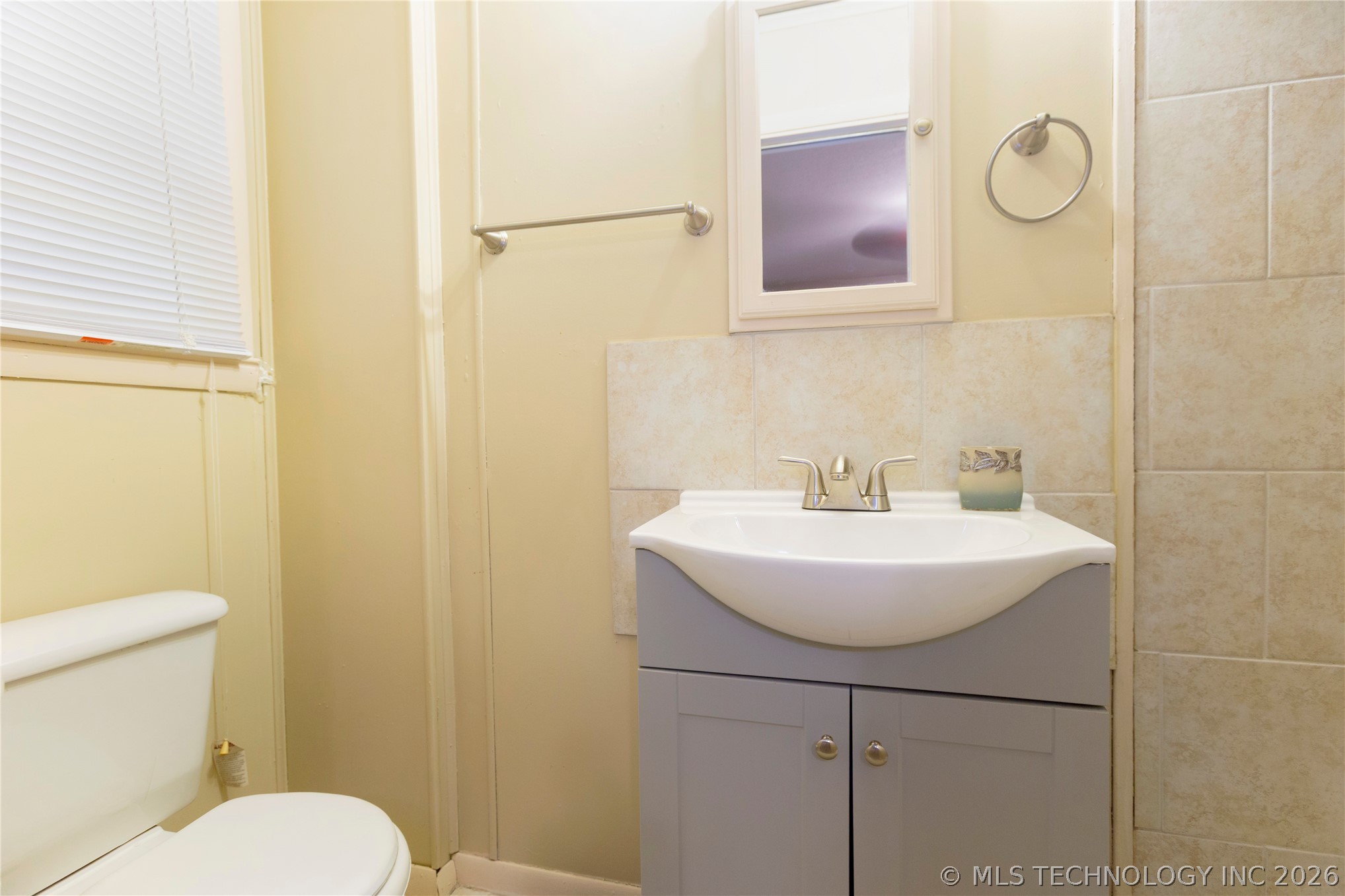1604 E Osage Avenue Property Photo 11
