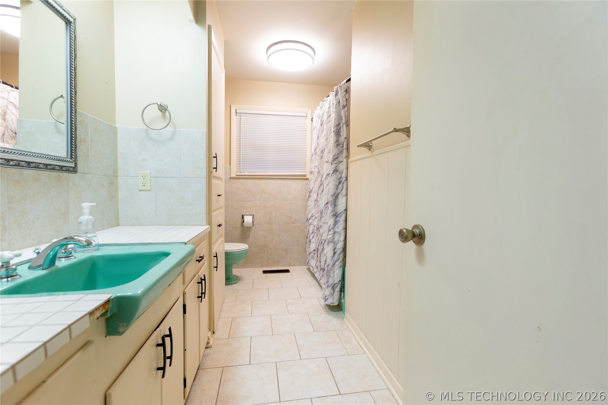 1604 E Osage Avenue Property Photo 17