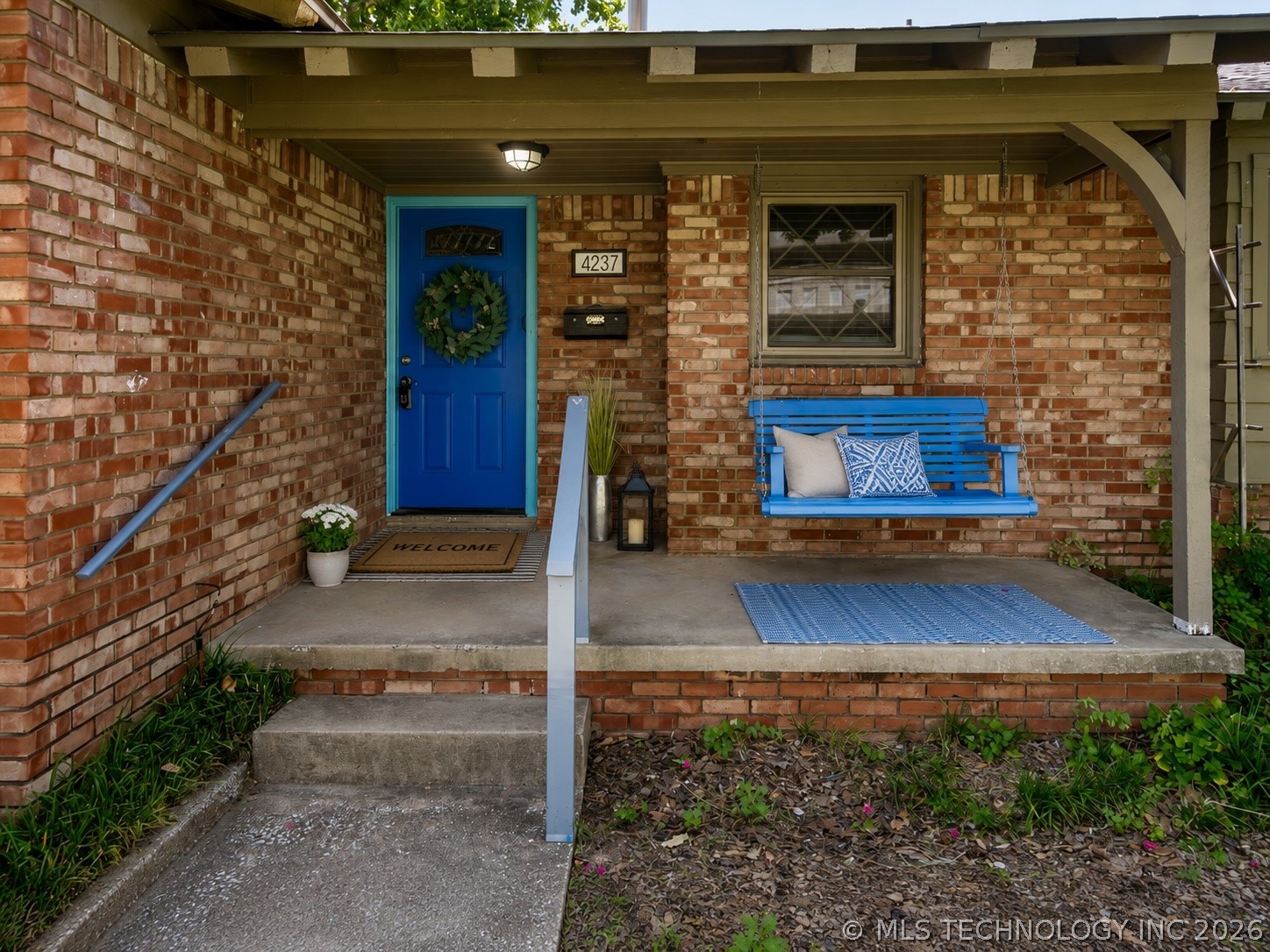4237 S Darlington Avenue Property Photo 2