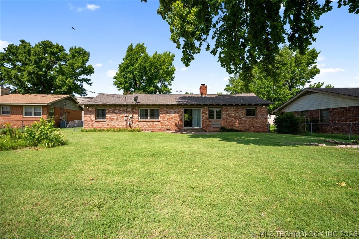 4237 S Darlington Avenue Property Photo 12