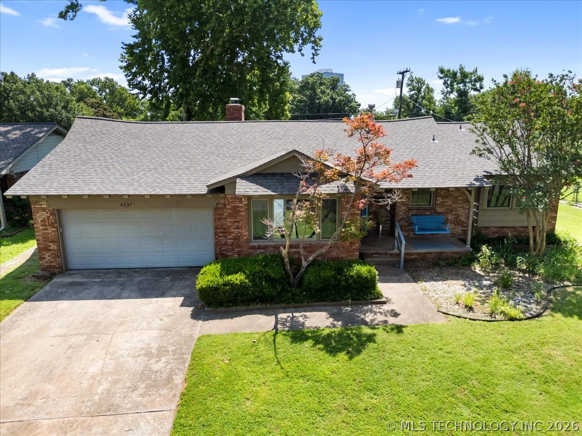 4237 S Darlington Avenue Property Photo 14