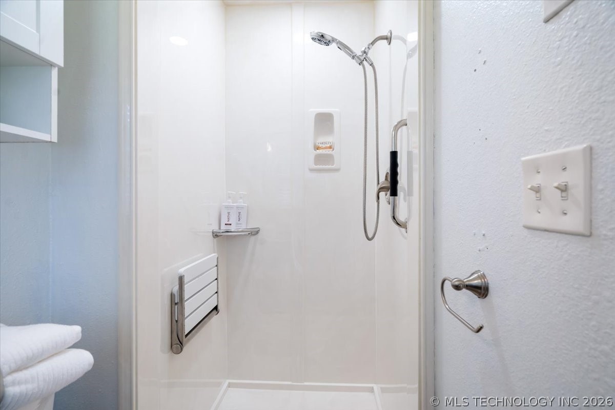 4237 S Darlington Avenue Property Photo 24