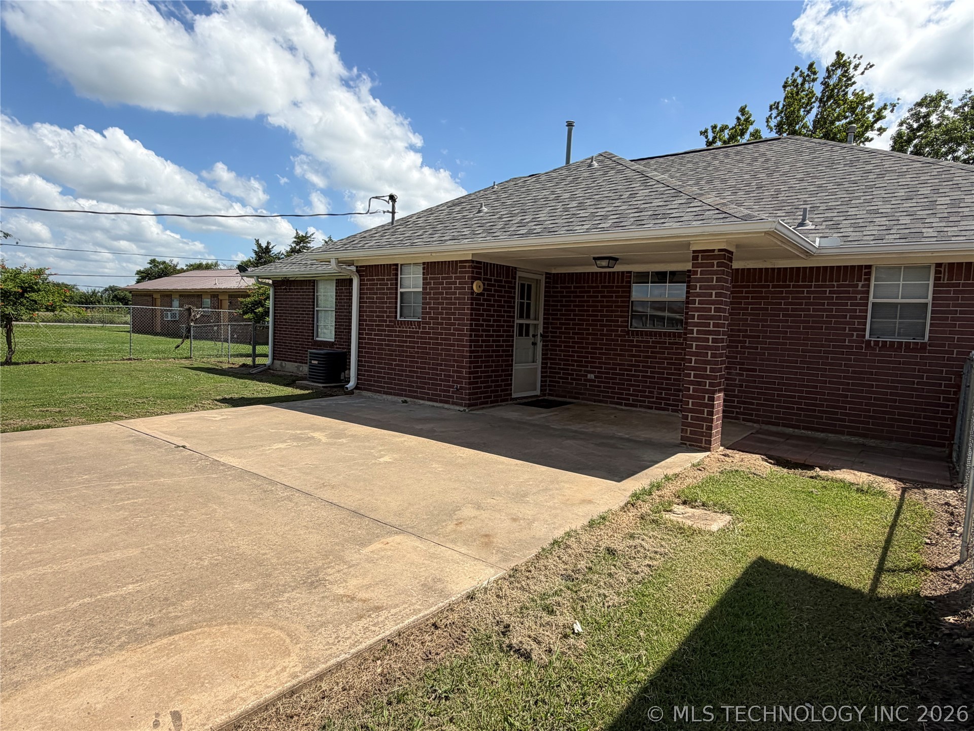 507 E Tonner Property Photo 8