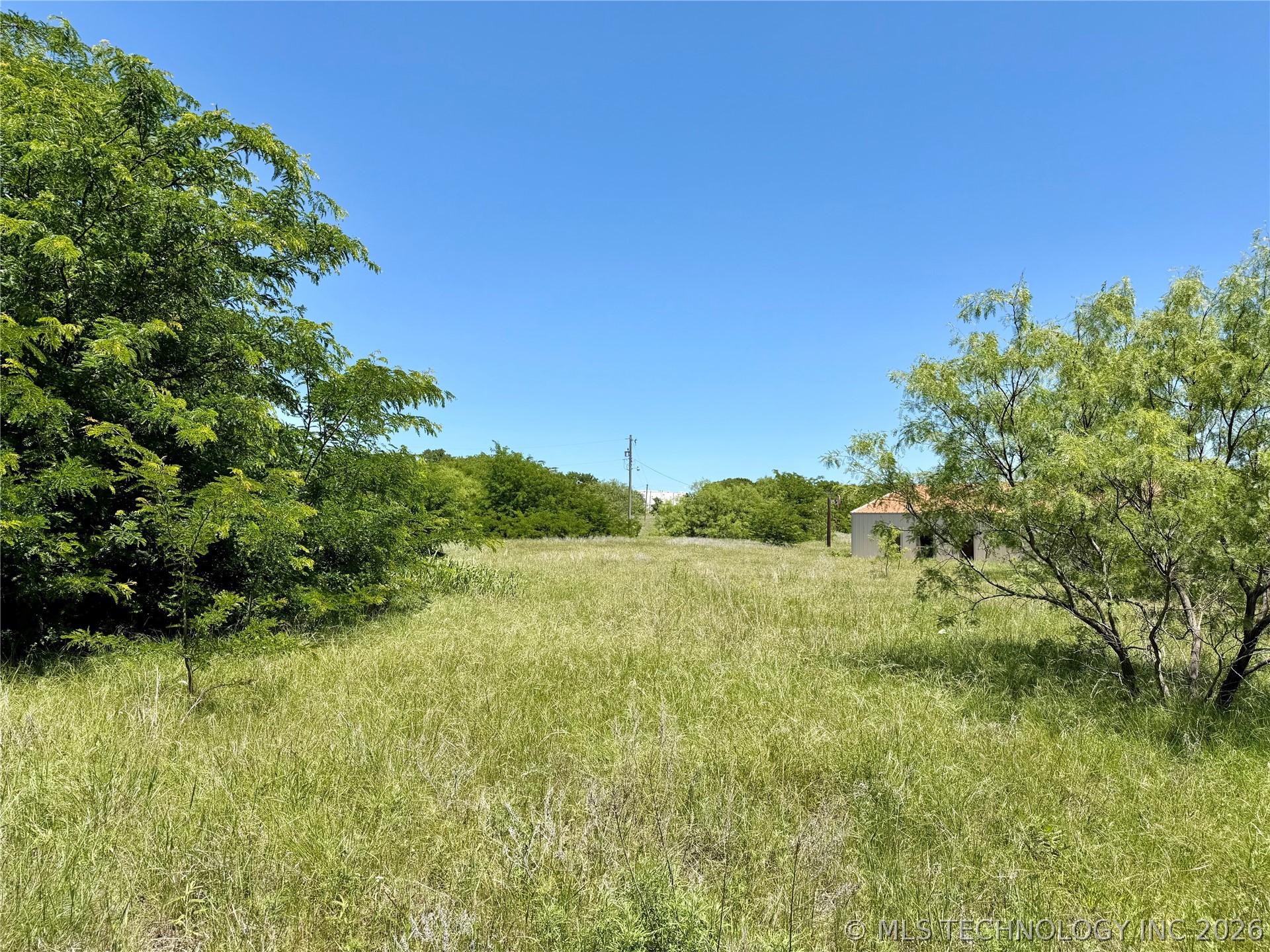 13717 Prairie Valley Road Property Photo 6