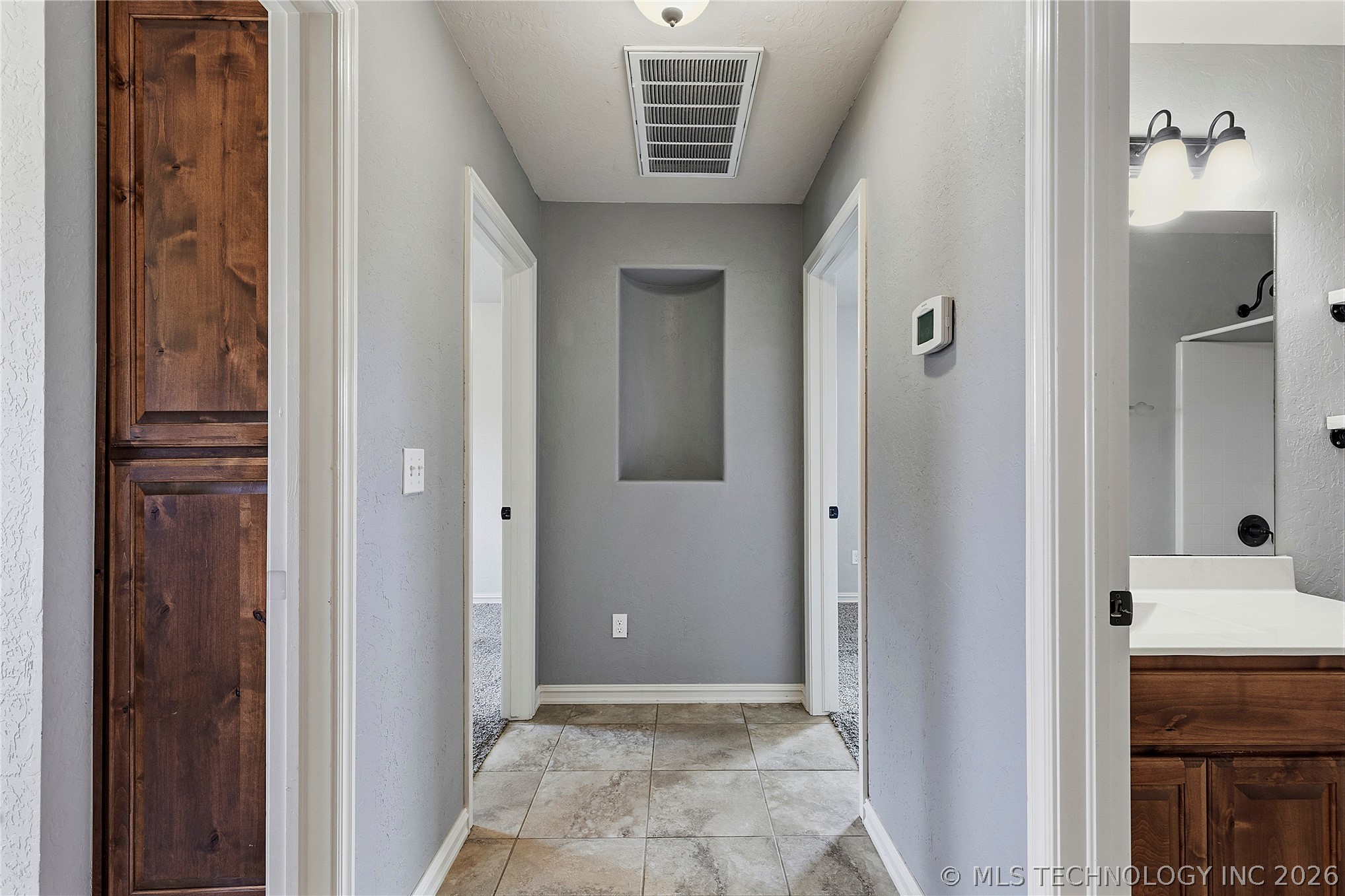 10714 Masters Circle Property Photo 23