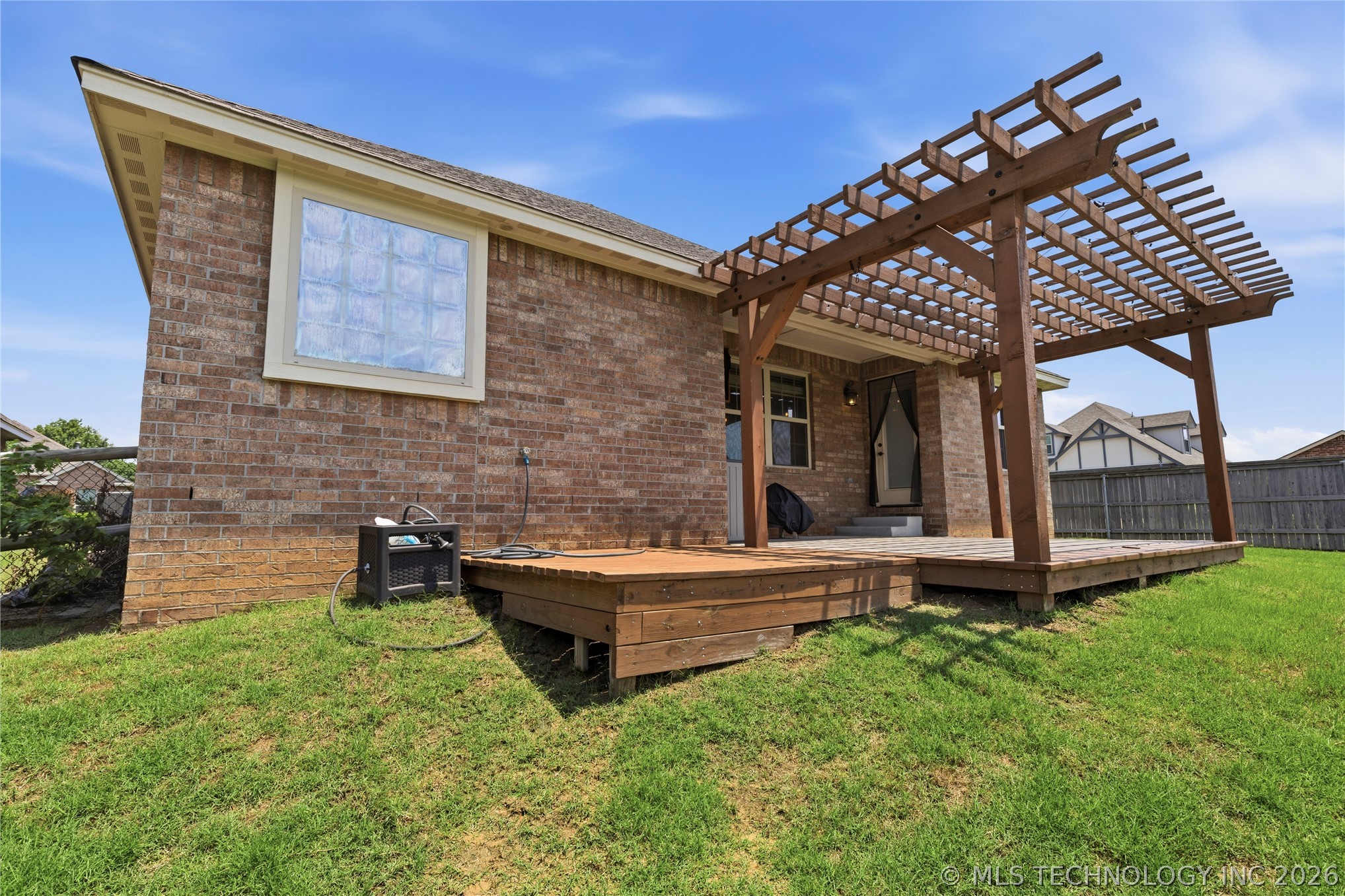 10714 Masters Circle Property Photo 32