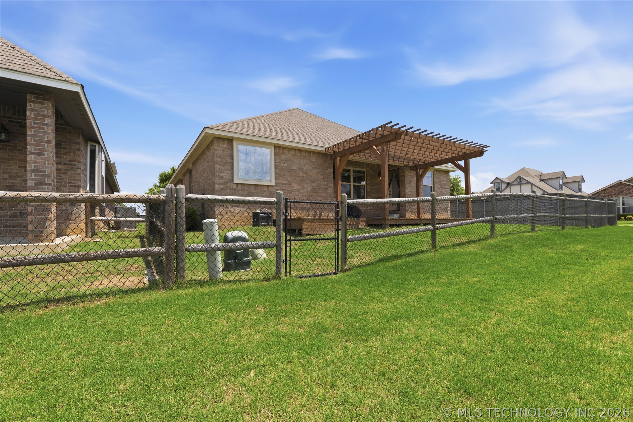 10714 Masters Circle Property Photo 36