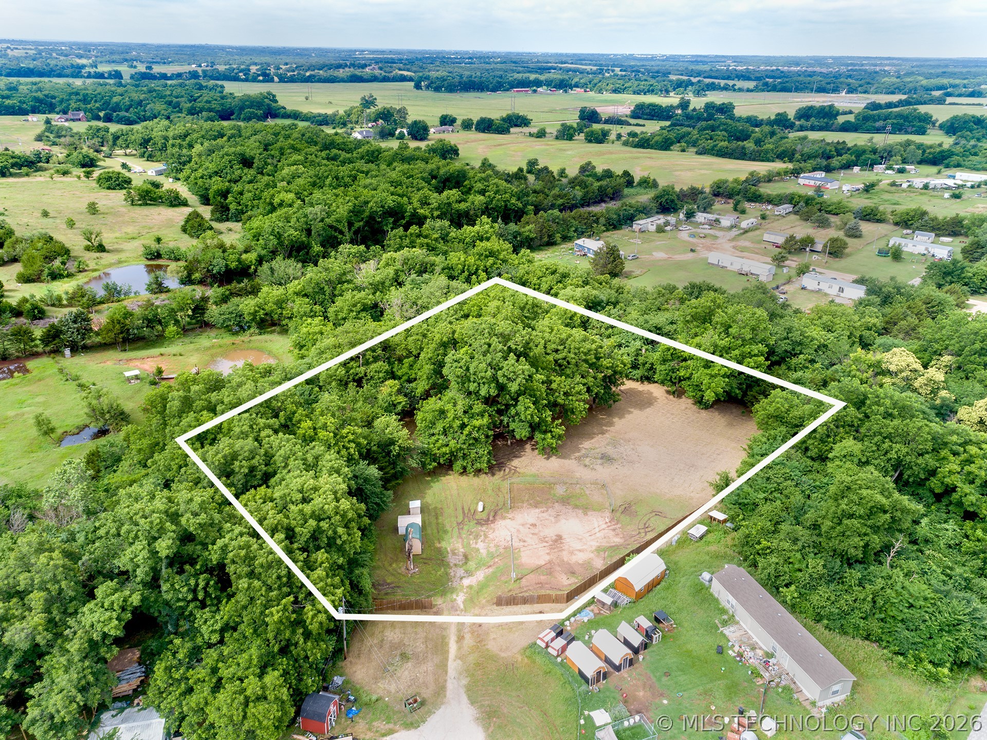 2718 Camden Property Photo 1